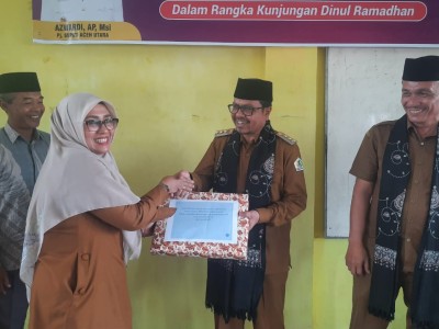 Penyerahan Cendera Mata