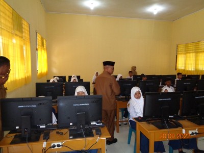 RUANG LAB KOMPUTER
